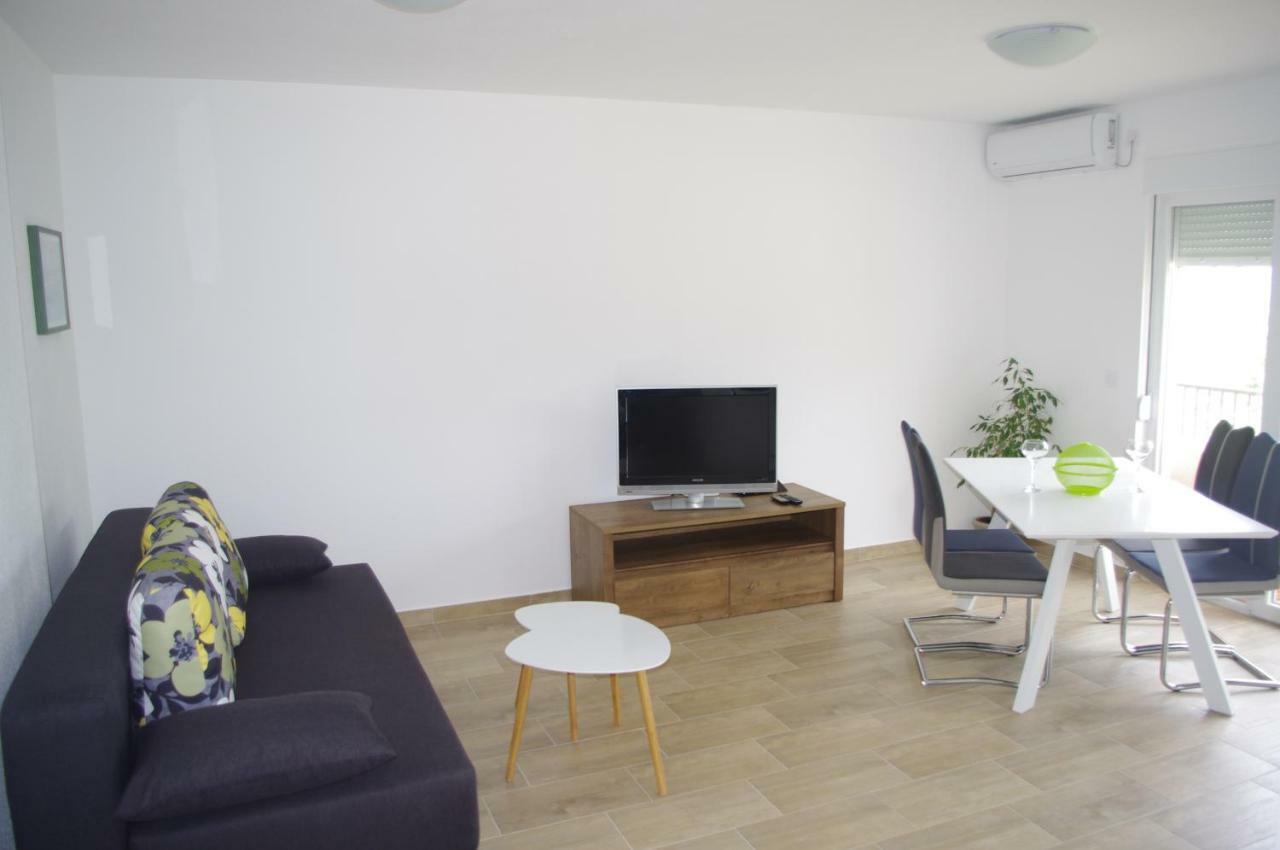 Apartment Lumago Kastela Exterior photo